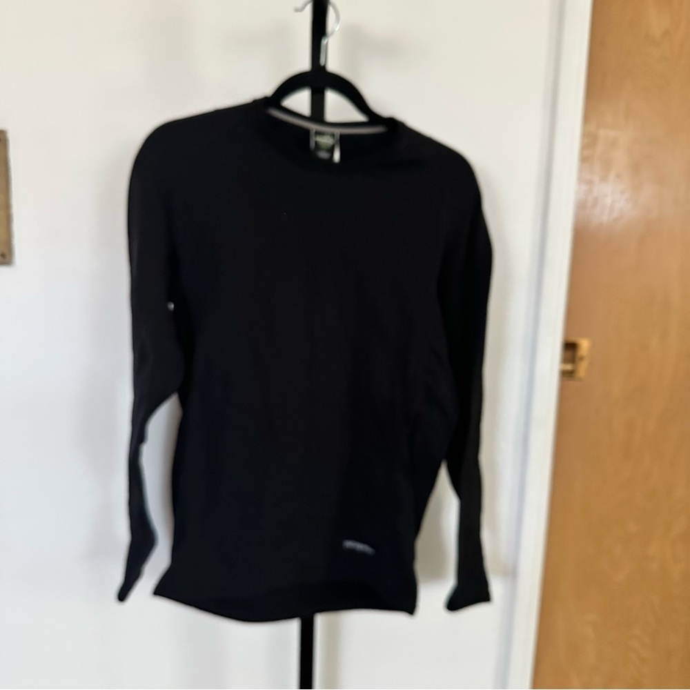 Patagonia Black Men's baselayer capilene Long Sleeve Crew small